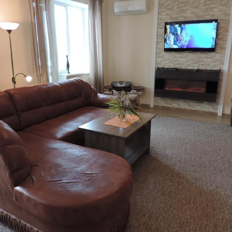 Apartment On Marshala Malinovskogo Street With Lake View Kiev