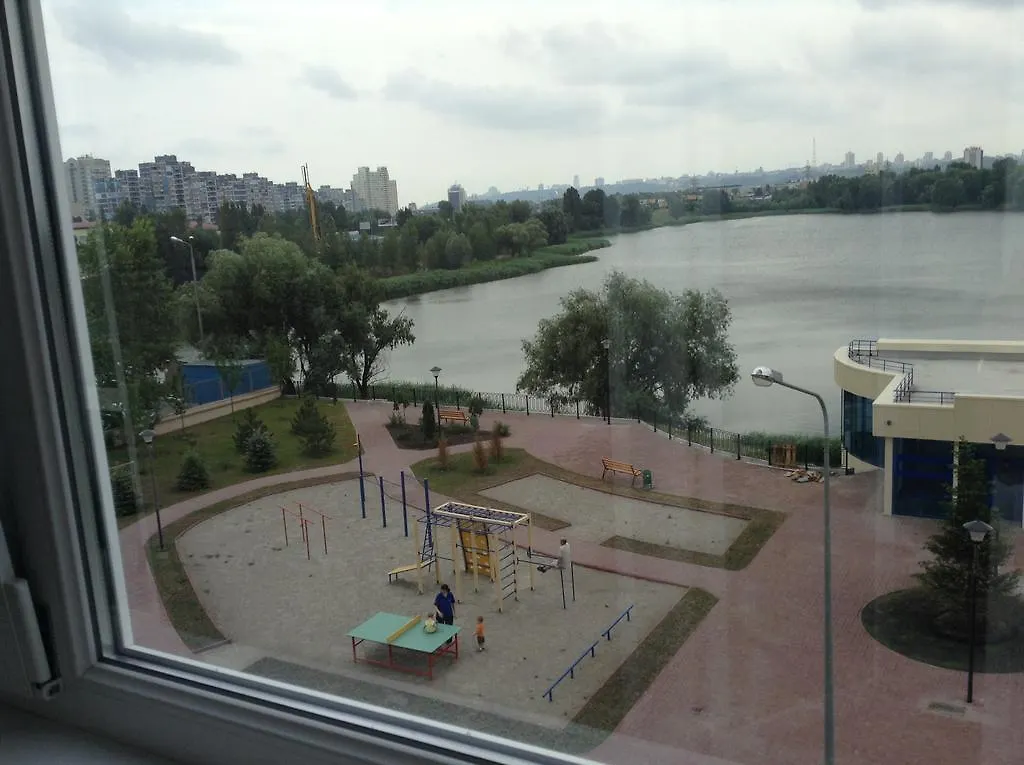 Apartment On Marshala Malinovskogo Street With Lake View Kiev