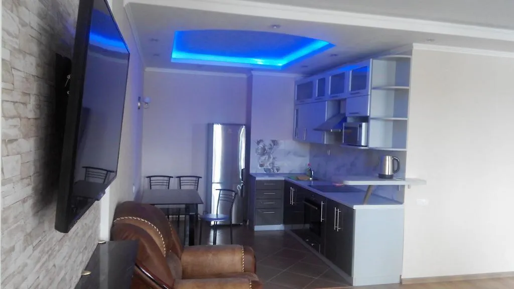 Apartment On Marshala Malinovskogo Street With Lake View Kiev