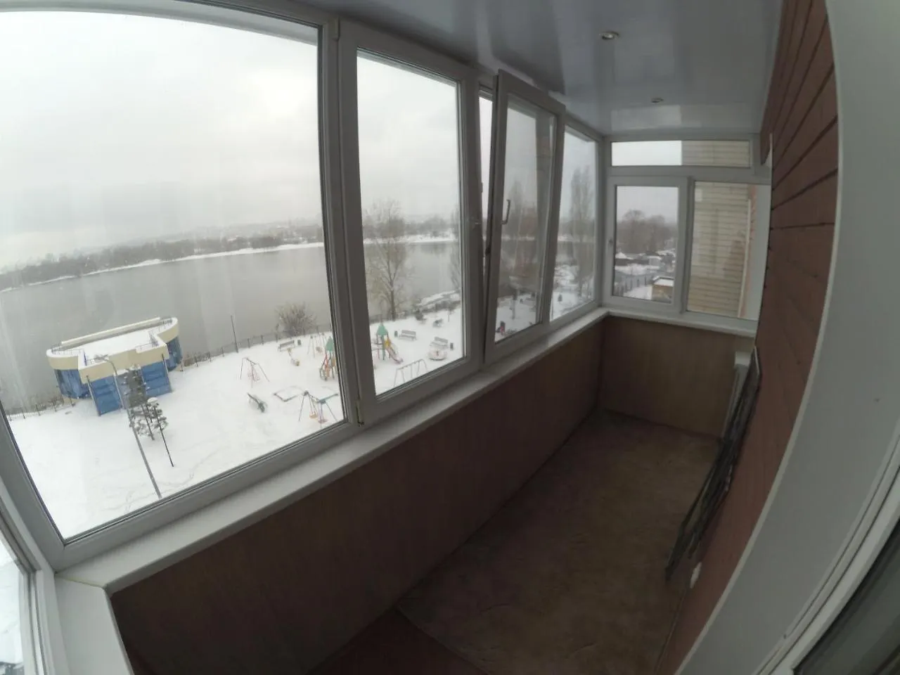 Apartment On Marshala Malinovskogo Street With Lake View Kiev